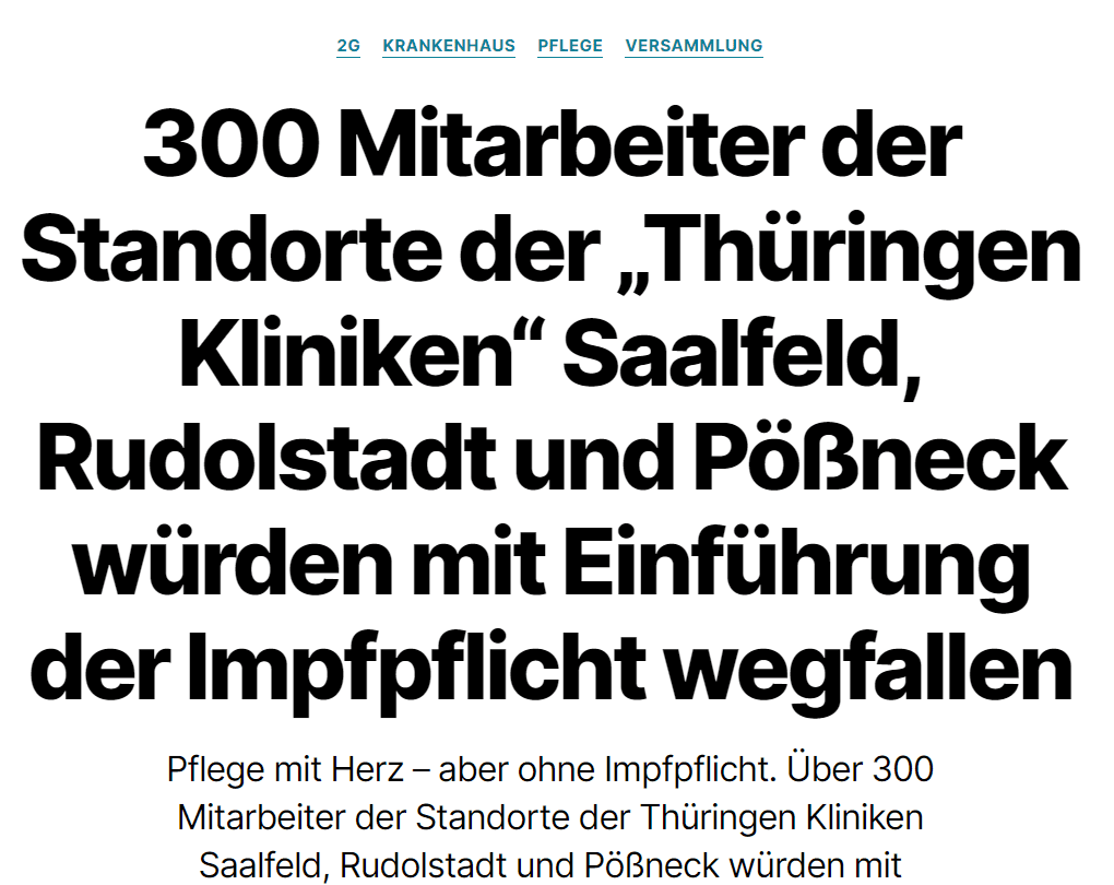 
300 Mitarbeiter aus den Thüringen Kliniken setzen ein Zeichen und versammeln sich vor dem Klinikum. Denn wenn es eine Impfpflicht im Pflegebereich gibt, dann werden diese 300 Mitarbeiter den Beruf verlassen.