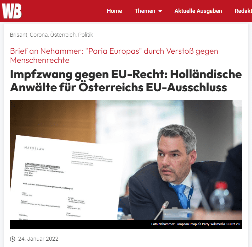 Österreich wurde einmal als reiches und hochentwickeltes Land angesehen – auch bezogen auf die demokratischen Verhältnisse im Land. Seit bald zwei Jahren allerdings reißt die schwarz-grüne Regierung sämtliche Errungenschaften der letzten Jahrzehnte gewaltsam nieder. Die schrittweise Abschaffung der Menschrechte, mit der unsere Unrechts-Regierung mehr als nur kokettiert, scheint nun allerdings zu weit zu gehen. Eine holländische Anwaltskanzlei will Österreich im Falle der Einführung der Spritz-Pflicht von der EU suspendieren – im schlimmsten Fall sogar ausschließen. Eine der Unterzeichnerinnen des Briefes an Nehammer ist die Rechtsexpertin Eva Vlaardingebroek. Erst kürzlich berichtete Wochenblick über ihre Warnung im US-Nachrichtensender Fox News, dass mit der Stich-Pflicht auf lange Sicht ein Sozial-Kredit-System chinesischer Prägung eingeführt werden soll. Der Brief an Nehammer stammt also von Juristen, die durchaus auch international Gehör finden.

2G-Regime verstößt gegen EU-Recht
Man beobachte das harte Corona-Regime in Österreich mit „Argusaugen“ und kritisiert in dem Schreiben an Bundeskanzler Karl Nehammer (ÖVP) auch das „unlautere 2G-System“, das gegen das EU-Recht auf „Freizügigkeit und freien Aufenthalt“ verstoße. Man werde auch diesbezüglich eine Beschwerde bei der europäischen Kommission einbringen.

Stichzwang erinnert an “unappetitliche Vergangenheit Österreichs”
Der Umgang mit denjenigen, die sich dem verordneten Gentechnik-Experiment entziehen wollen, erinnere „an die sehr unappetitliche Vergangenheit Österreichs und an eine ganze Reihe berüchtigter Österreicher aus der ersten Hälfte des 20. Jahrhunderts.“ Österreich sei nun wieder „der Paria Europas“ und die Welt schaue mit Schrecken auf unser Land – und daneben auch noch auf Deutschland und Italien. „Aus historischer Sicht höchst interessant“, wird im Brief hierzu angemerkt.

Experimental-Stiche unwirksam bei Omikron
Mit Hinweis auf die Omikron-Variante wird festgehalten, dass mittlerweile erwiesen sei, dass die Gentechnik-Stiche die Zahl der Infektionen nicht reduzieren würden. Im Gegenteil, scheine „die Omikron-Variante einen besonderen Appetit auf geimpfte Personen zu haben“. Denn bereits drei Monate nach dem Stich sei das Risiko einer Infektion für die „Geimpften“ höher.

Gentherapierte häufiger von Omikron betroffen – Daten aus Dänemark
Aktuelle Daten aus Dänemark belegen diese Aussagen. Demnach gibt es bei den zweifach gestochenen 5- bis 11-Jährigen eine HÖHERE Infektionsraten. Und auch die „Booster“, also die „Auffrischungs-Impfungen“, führen nicht zu niedrigeren Infektionsraten.


🟠 ungestochen 🔵 2 Dosen – 🟢 Booster
Die Unwirksamkeit der Gen-Spritzen ist auch in nachfolgender Tabelle gut zu erkennen. Der Anteil der “Ungeimpften” bei Omikron ist fast gleich groß wie der, der “Geboosterten”. Allerdings ist die Gruppe der Spritzenvermeider mehr als 9-Mal so groß. Noch deutlicher wird es beim Anteil der doppelt Gestochenen: 79,8 Prozent der Omikron-Fälle sind auf diese Gruppe zurückzuführen. Diese Gruppe ist rund um das 3-Fache größer als jene der Nicht-Gestochenen.


Quelle: Bericht zu Omikron vom 7. Jänner 2022
Impfplicht: “Verstoß gegen viele Grundrechte – um nicht zu sagen kriminell”
Vor diesem Hintergrund sei die Durchsetzung einer Impfpflicht „ein klarer Verstoß gegen viele Grundrechte – um nicht zu sagen kriminell.“ Man halte „störrisch an einer diskriminierenden und stigmatisierenden Politik gegenüber Ungeimpften“ fest. Aufgrund der Omikron-Mutante sei ein epidemiologischer Nutzen einer solch „drakonischen Maßnahme“ gering und “möglicherweise sogar negativ.“

Das Gesetz sei auf mehreren Ebenen „perfide“. Denn wohlhabende Österreicher könnten sich sozusagen von der Pflicht zur Nadel freikaufen, indem sie die horrenden Geldstrafen bezahlen. Der österreichischen Gesellschaft würde so zusätzlich ein enormer Schaden zugefügt und das Gesetz schaffe einen Präzedenzfall in der EU. Würde Österreich jetzt nicht „zurückgepfiffen“, werde sich Deutschland dahinter verstecken und ebenfalls ein Impfpflicht-Gesetz verabschieden.

Sowohl Charta der Grundrechte als auch EU-Menschenrechtskonvention wird gebrochen
Nehammer möge sich vorstellen, welcher „Sturm des Protests und welche möglichen Sanktionen“ über das Land hereinbrechen würden, so das Unrechts-Gesetz kommen sollte. Österreich verstoße mit dem Gesetz außerdem gegen die Charta der Grundrechte der EU (CHEU). Dieser sieht bei medizinischen Eingriffen „die freie Einwilligung des Betroffenen nach vorheriger Aufklärung“ vor. Eine Impfpflicht sei das „buchstäbliche Gegenteil davon“ und sei daher „unbedingt zu verbieten“. Weiters untersage der Artikel 8 der Europäischen Konvention zum Schutz der Menschenrechte und Grundfreiheiten (EKSM) einen derartigen Eingriff in die persönliche Integrität des Körpers.

Ausgerechnet das Urteil des Europäischen Gerichtshofes für Menschenrechte (EGMR), dass die Regierung als Rechtfertigung heranzieht, wird hier als Gegenargument gegen den geplanten Stich-Zwang angeführt. Dieses akzeptierte den Eingriff in die Grundrechte deshalb, weil es um gründlich getestete Impfstoffe ging, deren Wirksamkeit unbestritten ist und die vor allem die Ausbreitung des Virus (in diesem Fall Masern) auch tatsächlich verhindern. Die experimentellen und nur bedingt durch die EMA zugelassenen Gentechnik-Seren gegen Covid-19 sind dagegen „relativ neu“ und können die weitere Verbreitung des Virus nicht eindämmen.

Österreich außerhalb der europäischen Rechtsordnung – Suspendierung aus EU
Österreich stelle sich mit der geplanten Stich-Pflicht außerhalb der europäischen Rechtsordnung und man werde daher die Europäische Kommission und/oder den Europarat dazu auffordern Maßnahmen zu ergreifen, „um Österreich als Mitglied der EU sofort zu suspendieren“. Wenn das nicht ausreiche, werde man versuchen, Österreich aus der EU auszuschließen.

Das Schreiben der Anwälte an Nehammer
20220119_Brief_an_den_Österreichischen_Bundeskanzler_zur_ImpfpflichtHerunterladen
